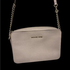 Michael Kors Lavender Jet Set Crossbody Bag